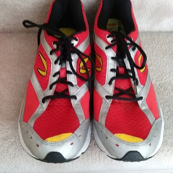 Newton Running Sir Isaac Sneaker Shoe 11.5 Red Silver Yellow - Picture 9 of 15